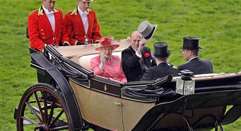 Harry e Meghan in carrozza