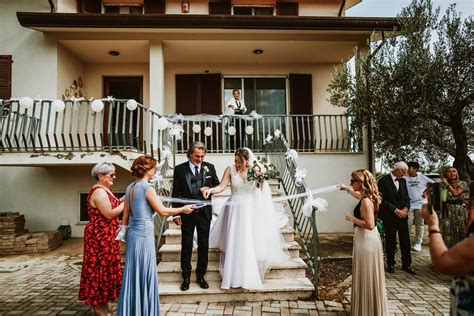 Preparazione della sposa a casa