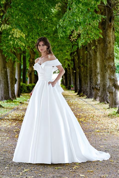 Abito da sposa illuminato da LED