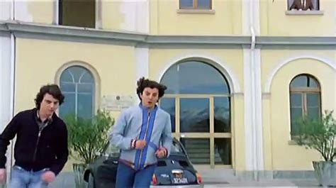 Scena comica dal film con i genitori finti