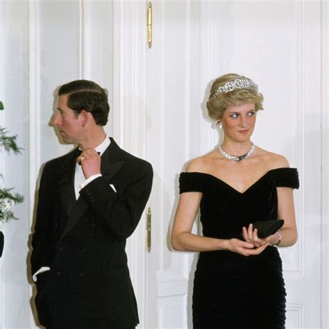 Carlo e Diana in carrozza dopo il matrimonio