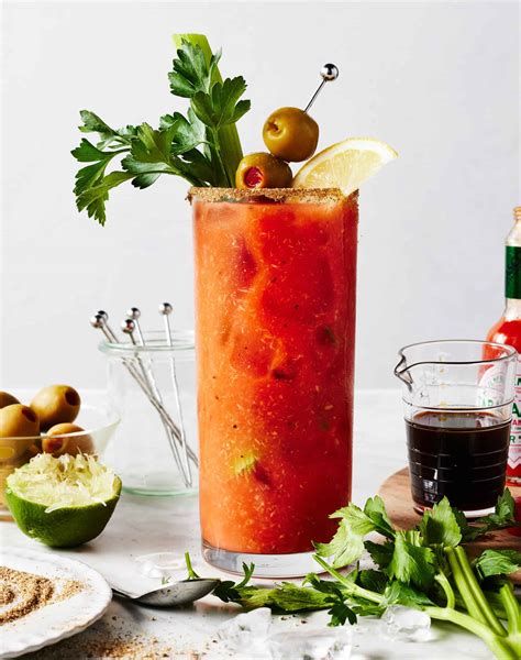 Cocktail Bloody Mary e piatti gourmet al Foodies Bologna