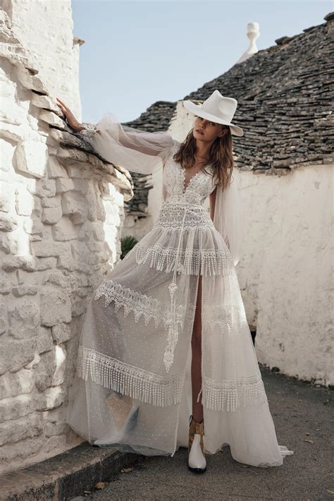 Abito da sposa country chic di Charlotte Casiraghi