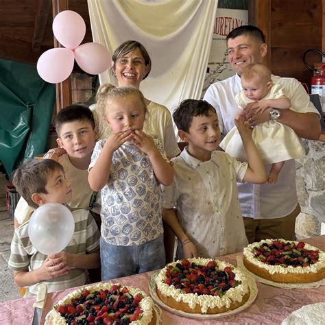 Famiglia Portokalos riunita per un matrimonio