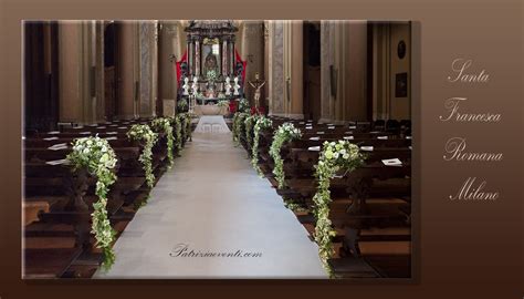 Allestimento matrimonio con fiori e nastri
