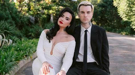 Coppia di sposi Demi Lovato e Jordan Lutes