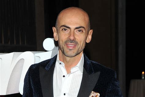 Grafico con la progressione dei programmi televisivi di Enzo Miccio