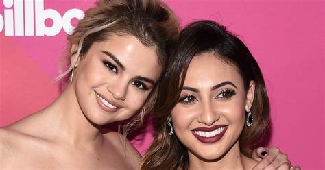 Selena Gomez e Francia Raisa mano nella mano in ospedale