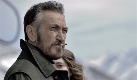 Marco Giallini in una scena di Rocco Schiavone