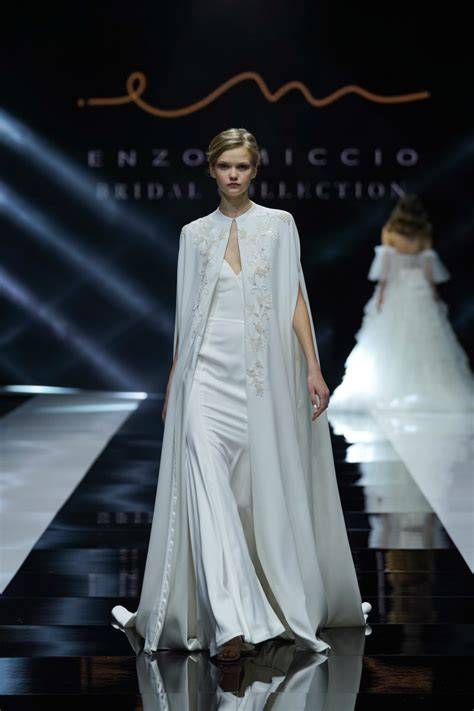 Schema che illustra la modularità degli abiti da sposa Enzo Miccio