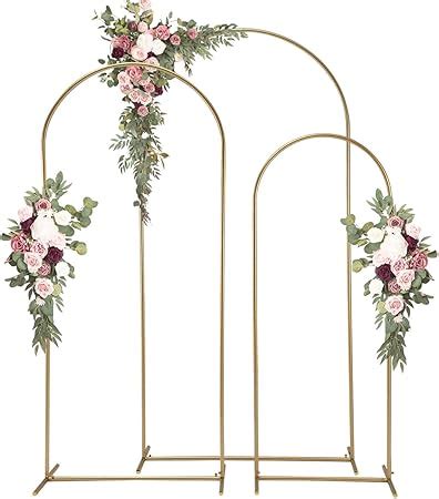 Esempi di decorazioni nuziali: fiori, archi, tavoli