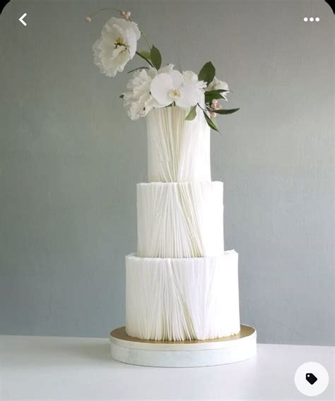 Torta nuziale minimalista