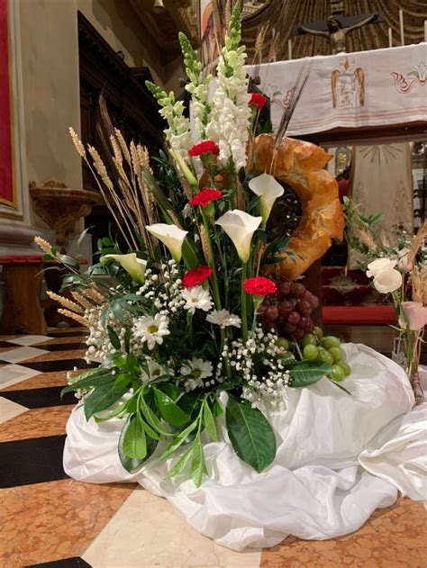 Composizioni floreali asimmetriche