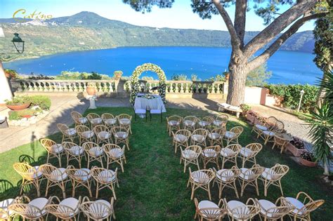 Rito simbolico sul lago a Villa Riflesso