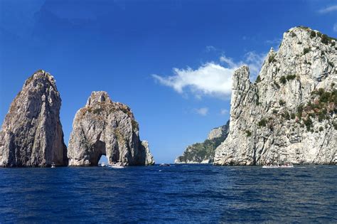 Vista dei Faraglioni di Capri