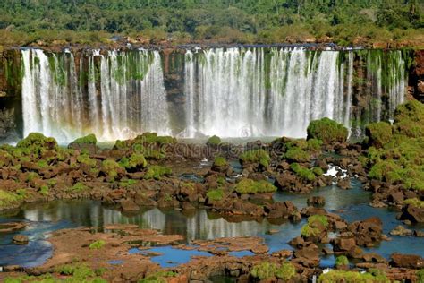 Vista panoramica delle Cascate di Iguazú