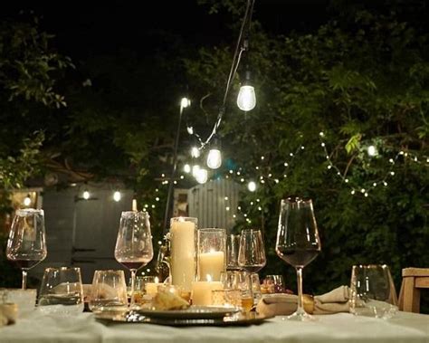 Candele e luci soffuse per ricevimento