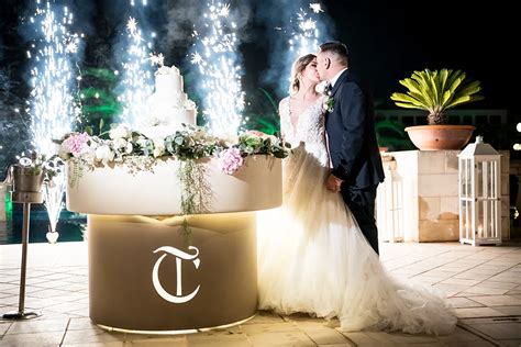 Taglio torta illuminato