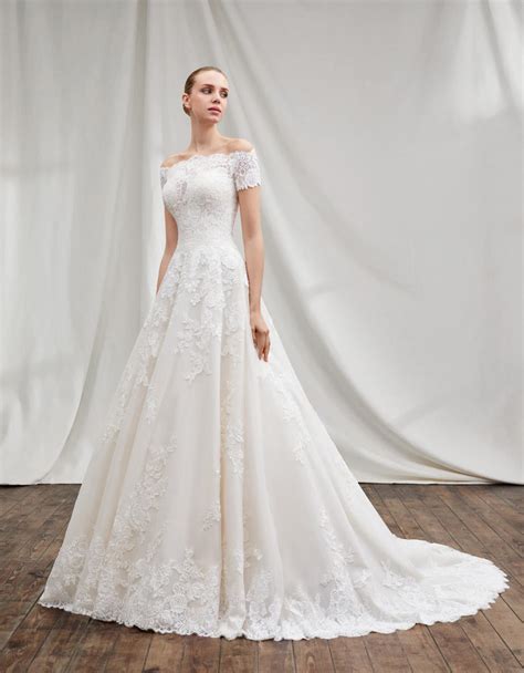 Dettagli sartoriali abiti da sposa