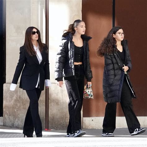 Monica Bellucci e Vincent Cassel con le figlie