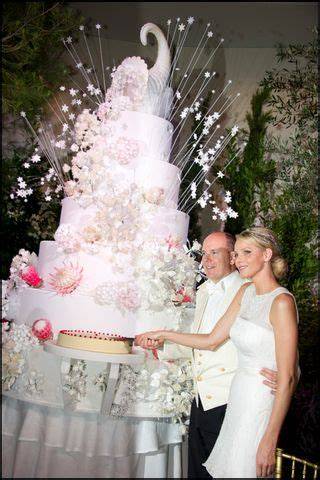 Torta nuziale del Principe Alberto e della Principessa Charlene di Monaco