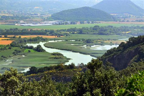 Vista panoramica del fiume Volturno