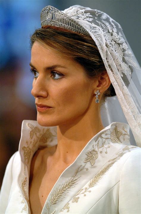 Il vestito da sposa di Letizia Ortiz al Palazzo Reale di Aranjuez