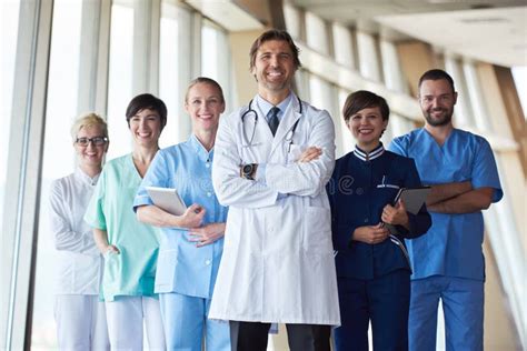 Ospedale con personale medico