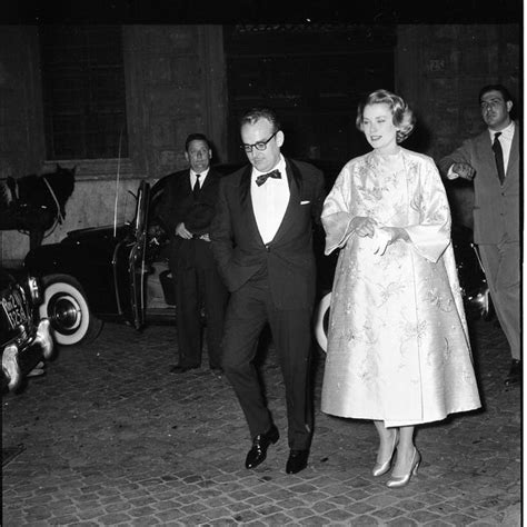 Torta nuziale di Ranieri III e Grace Kelly