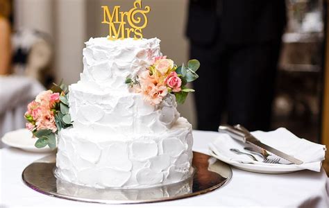 Torta nuziale al limone e sambuco di Harry e Meghan