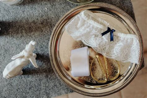 Rituale del lancio della giarrettiera