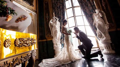 Collage di momenti imprevisti durante i matrimoni reali